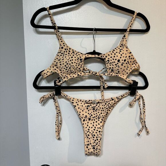 Spotted Bikini Swim Set - Cheeky String Bottoms XS - Picture 2 of 3